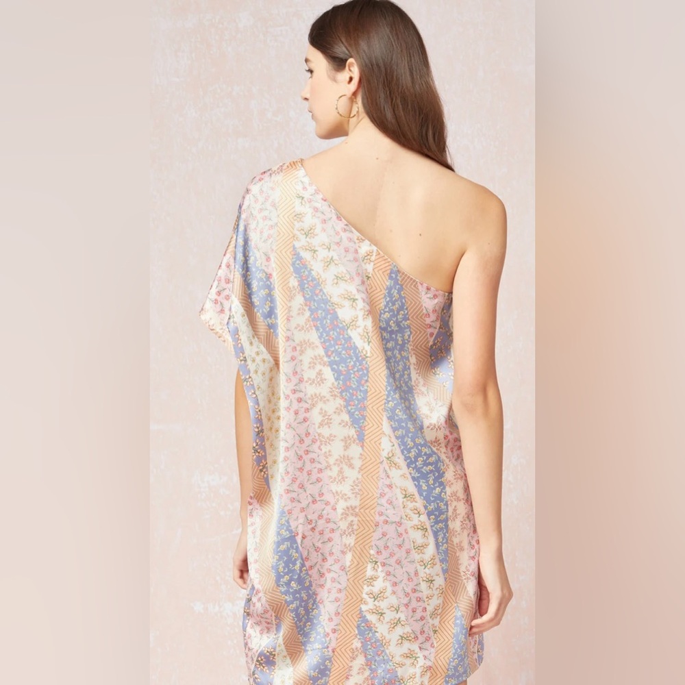 entro One-Shoulder Patchwork Floral Dress in Blue, Pink, Cream - Picture 2 of 7